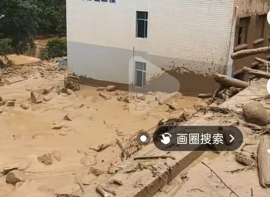 百色隆林天生桥发生泥石流？谣言！